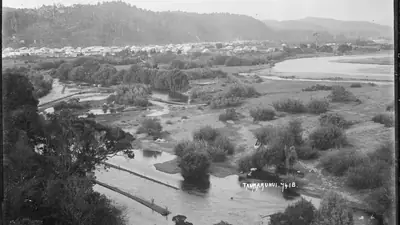 Photo of a historic view of Taumarunui and the junction of the Whanganui and Ongarue rivers